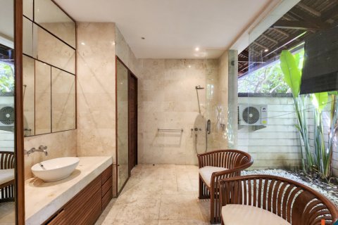 3 bedrooms Villa in Kerobokan, Badung, Indonesia No. 10929 29