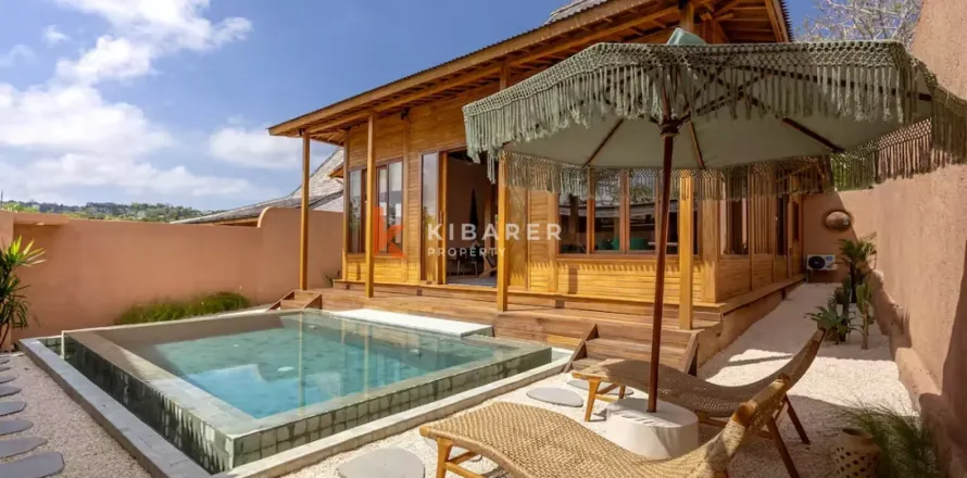2 bedrooms Villa in South Kuta, Badung, Indonesia No. 12177