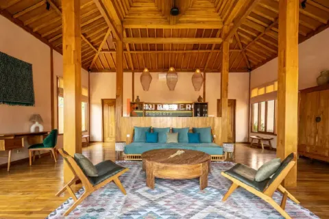 2 bedrooms Villa in South Kuta, Badung, Indonesia No. 12177 6