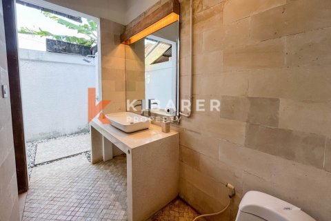 3 bedrooms Villa in Kerobokan, Badung, Indonesia No. 12180 13