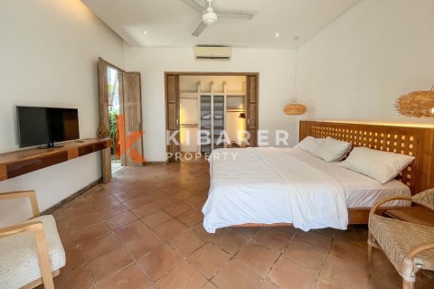 3 bedrooms Villa in Kerobokan, Badung, Indonesia No. 12180 10
