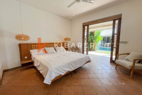 3 bedrooms Villa in Kerobokan, Badung, Indonesia No. 12180 8