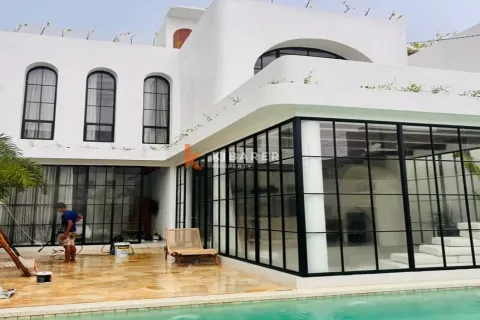 3 bedrooms Villa in South Kuta, Badung, Indonesia No. 12181 4
