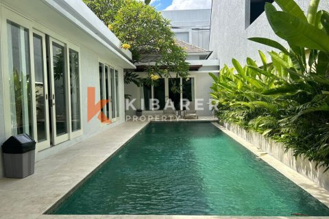2 bedrooms Villa in Badung, Indonesia No. 12179 2