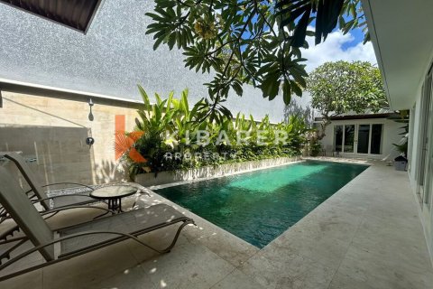2 bedrooms Villa in Badung, Indonesia No. 12179 3