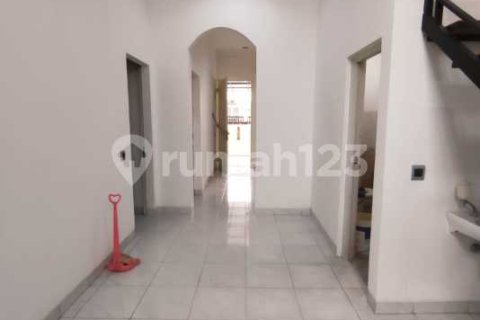 3 bedrooms House in Gambir, Jakarta, Indonesia No. 13446 10