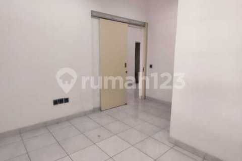 3 bedrooms House in Gambir, Jakarta, Indonesia No. 13446 5