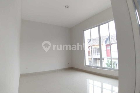 3 bedrooms House in Tangerang, Indonesia No. 13438 3