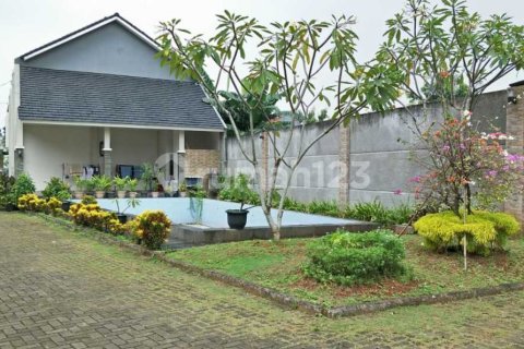 3 bedrooms House in Tangerang, Indonesia No. 13438 13