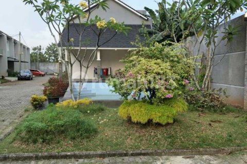 3 bedrooms House in Tangerang, Indonesia No. 13438 12