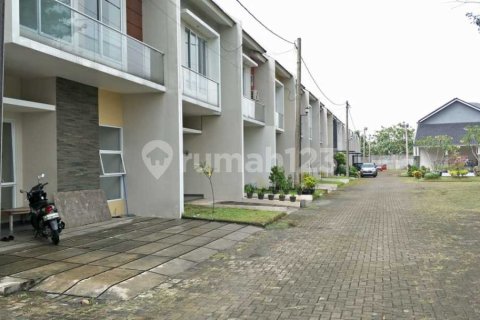 3 bedrooms House in Tangerang, Indonesia No. 13438 2