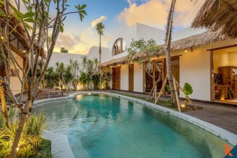5 bedrooms Villa in Kerobokan, Badung, Indonesia No. 10901 22