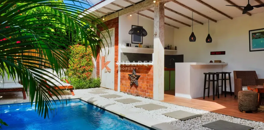 2 bedrooms Villa in Kerobokan, Badung, Indonesia No. 12446