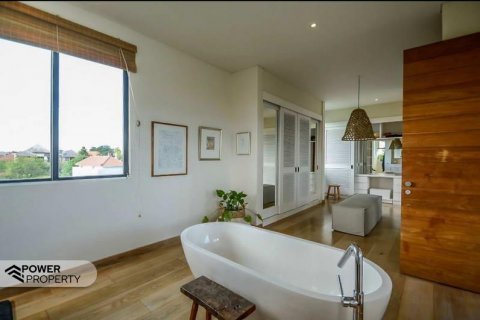 4 bedrooms Villa in Canggu, Badung,  No. 8889 6