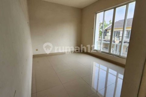 3 bedrooms House in Tangerang, Indonesia No. 13400 5