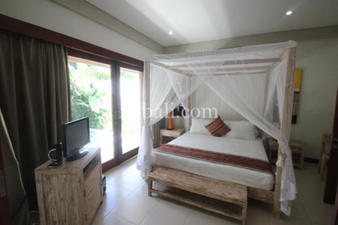 2 bedrooms Villa in Tampaksiring, Gianyar, Indonesia No. 13331 22