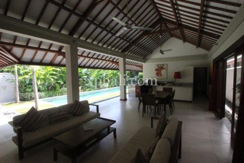 2 bedrooms Villa in Tampaksiring, Gianyar, Indonesia No. 13331 11