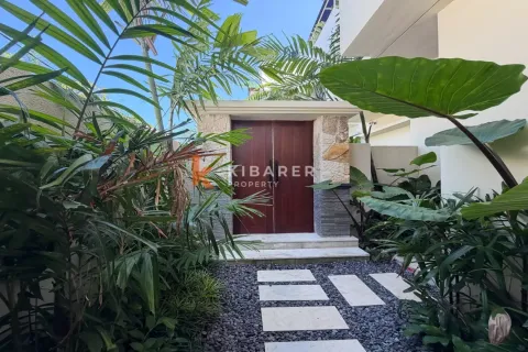 3 bedrooms Villa in Tibubeneng, Badung, Indonesia No. 11978 11