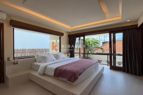 3 bedrooms Villa in Tibubeneng, Badung, Indonesia No. 11978 26