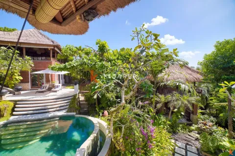 4 bedrooms Villa in Jimbaran, Badung, Indonesia No. 11977 8