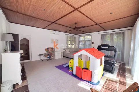 4 bedrooms Villa in Jimbaran, Badung, Indonesia No. 11977 17