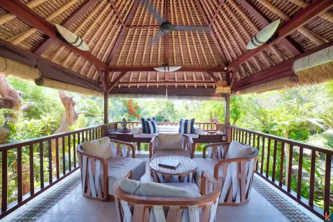 4 bedrooms Villa in Jimbaran, Badung, Indonesia No. 11977 26