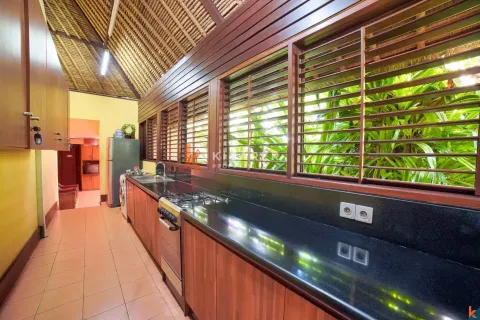 4 bedrooms Villa in Jimbaran, Badung, Indonesia No. 11977 9