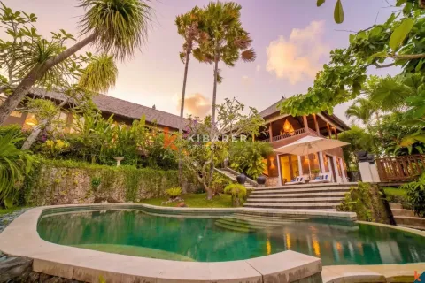 4 bedrooms Villa in Jimbaran, Badung, Indonesia No. 11977 2