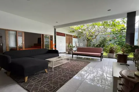 3 bedrooms Villa in Denpasar, Indonesia No. 11958 5