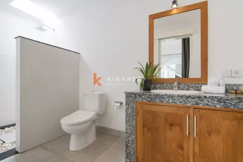 3 bedrooms Villa in Tibubeneng, Badung, Indonesia No. 12460 11