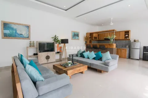 3 bedrooms Villa in Tibubeneng, Badung, Indonesia No. 12460 2