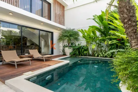 3 bedrooms Villa in Tibubeneng, Badung, Indonesia No. 12456 3