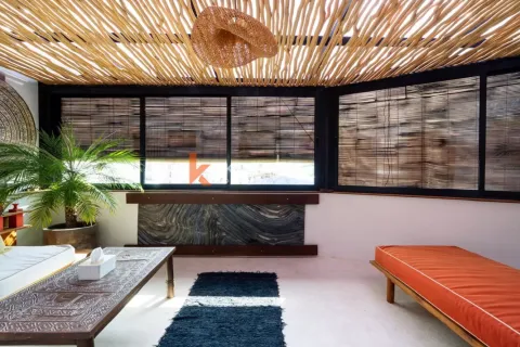 3 bedrooms Villa in Tibubeneng, Badung, Indonesia No. 12456 6