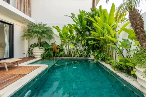 3 bedrooms Villa in Tibubeneng, Badung, Indonesia No. 12456 2