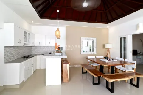 3 bedrooms Villa in Tibubeneng, Badung, Indonesia No. 12459 4
