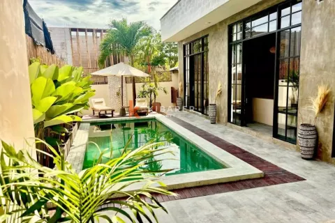 3 bedrooms Villa in Canggu, Badung, Indonesia No. 12778