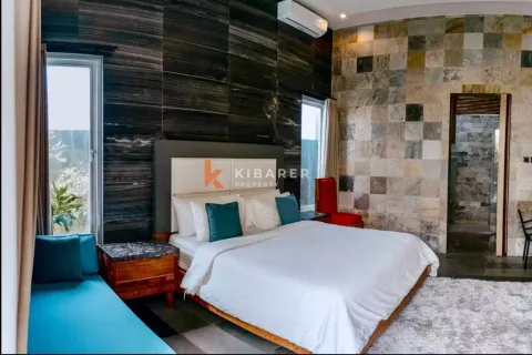 4 bedrooms Villa in Canggu, Badung, Indonesia No. 12773 2