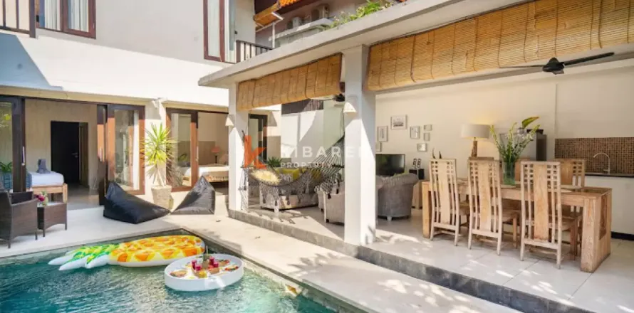 3 bedrooms Villa in Kerobokan, Badung, Indonesia No. 12774