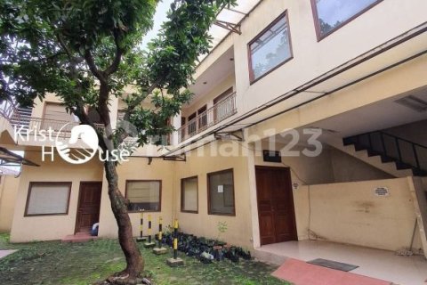 Офис 390м2 в Pasar Minggu, Джакарта,  № 9386 24