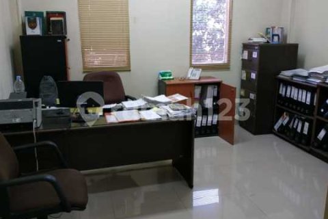 Офис 390м2 в Pasar Minggu, Джакарта,  № 9386 15