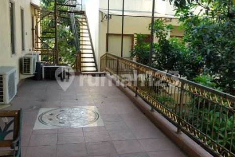 Офис 390м2 в Pasar Minggu, Джакарта,  № 9386 5