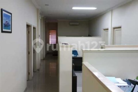 Офис 390м2 в Pasar Minggu, Джакарта,  № 9386 19