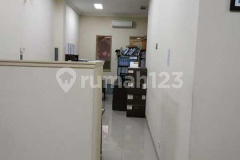 Офис 390м2 в Pasar Minggu, Джакарта,  № 9386 17