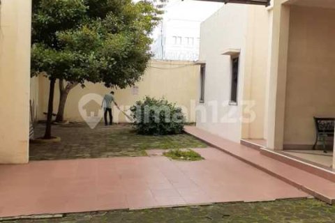 Офис 390м2 в Pasar Minggu, Джакарта,  № 9386 3