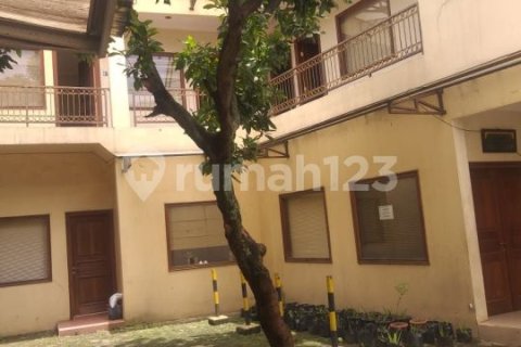 Офис 390м2 в Pasar Minggu, Джакарта,  № 9386 23