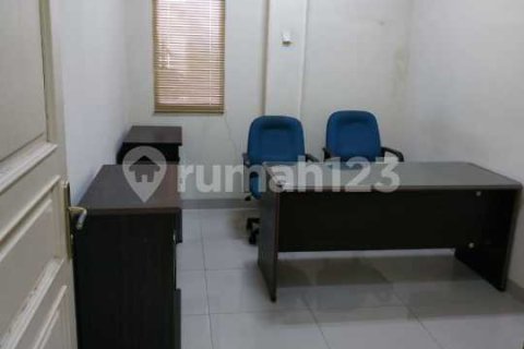Офис 390м2 в Pasar Minggu, Джакарта,  № 9386 6