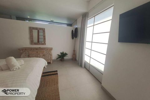 2 bedrooms Apartment in Seminyak, Badung, No. 9392 1