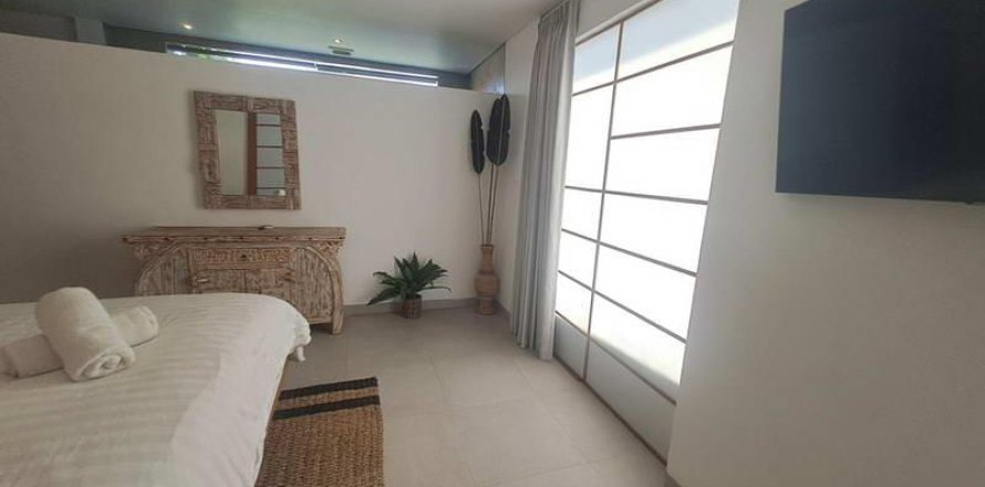 2 bedrooms Apartment in Seminyak, Badung, No. 9392