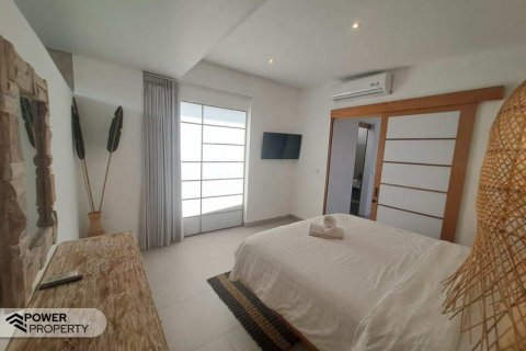 2 bedrooms Apartment in Seminyak, Badung, No. 9392 2