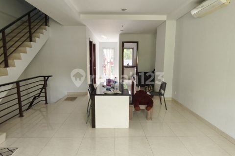 Дом с 4 спальнями в Cengkareng, Джакарта, № 9388 2